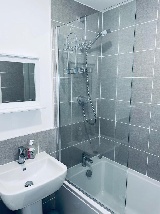 Cosy Family Home - Coventry City Centre - Entire House Dış mekan fotoğraf
