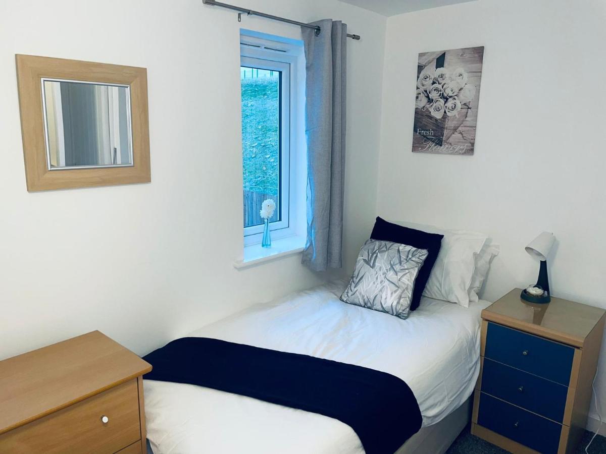 Cosy Family Home - Coventry City Centre - Entire House Dış mekan fotoğraf